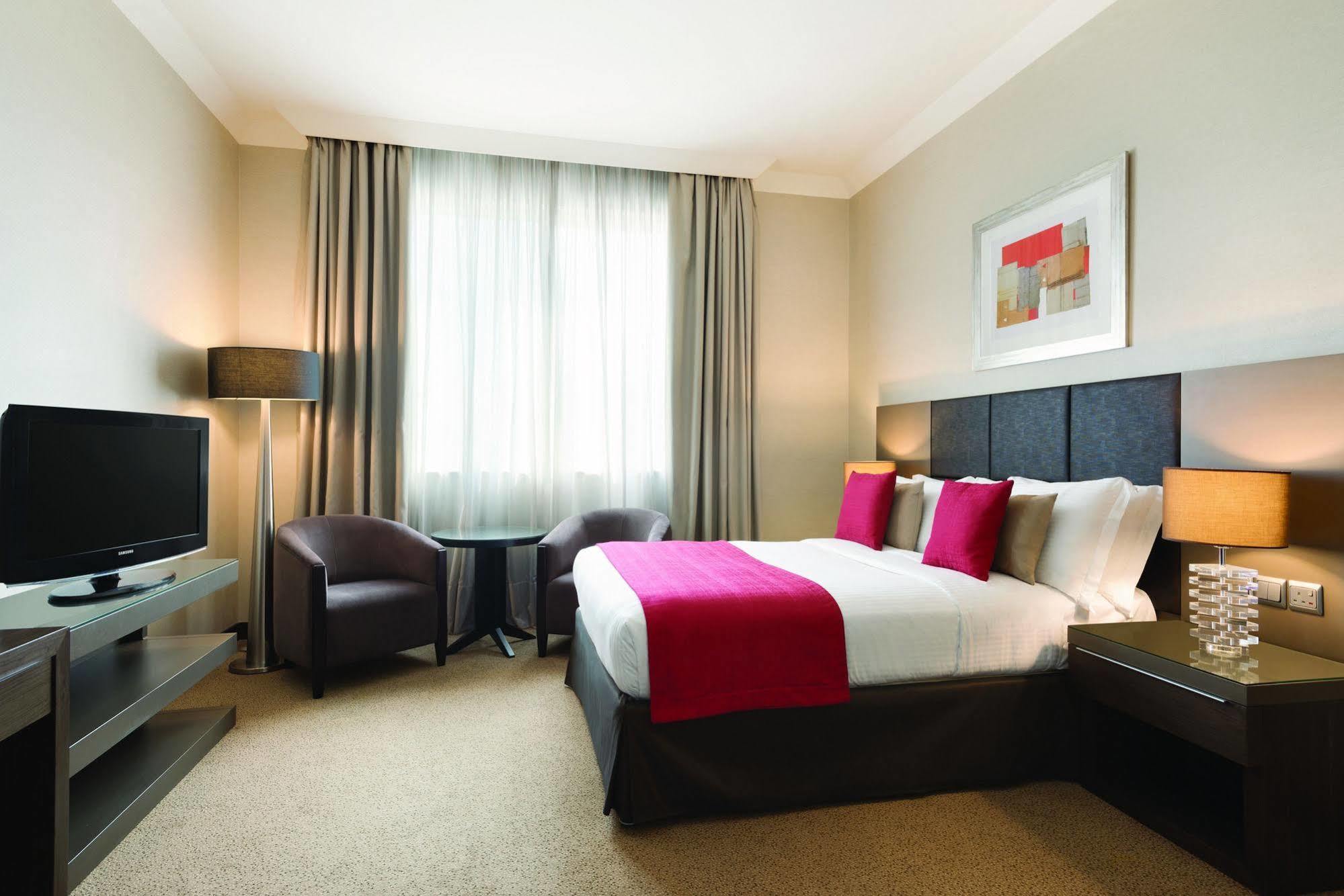 Ramada Downtown Hotel 4*
